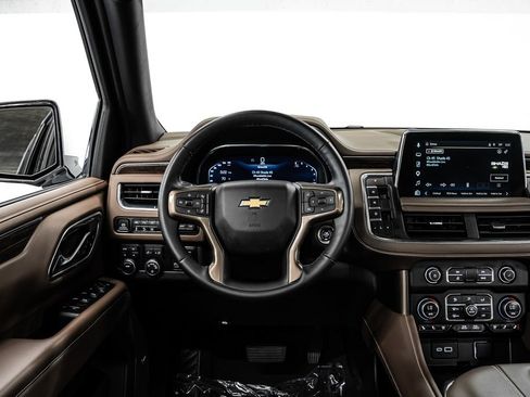 Used 2024 Chevrolet Tahoe High Country w/ Premium Package AWD/4WD image 22
