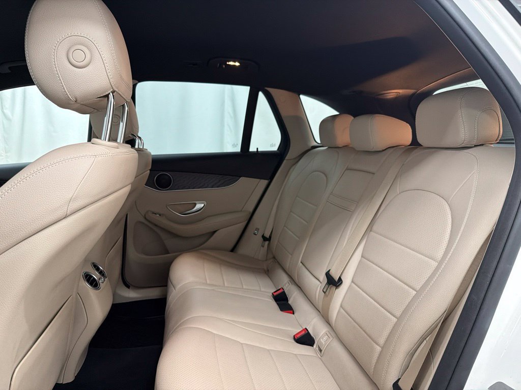 Used 2018 Mercedes-Benz GLC 300 4MATIC image 23