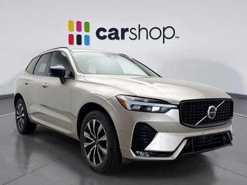 Used 2023 Volvo XC60 B5 Plus w/ Climate Package AWD/4WD image 7