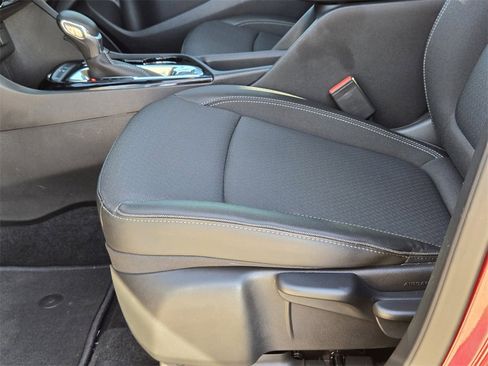 Used 2025 Buick Encore GX Preferred image 23