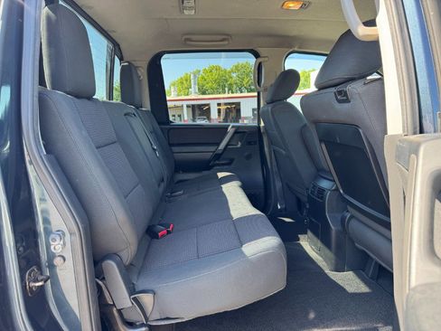 Used 2014 Nissan Titan SV AWD/4WD image 17