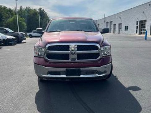 Used 2021 RAM 1500 Classic SLT AWD/4WD image 2