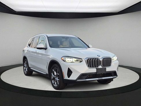 Used 2022 BMW X3 xDrive30i w/ Convenience Package AWD/4WD image 2