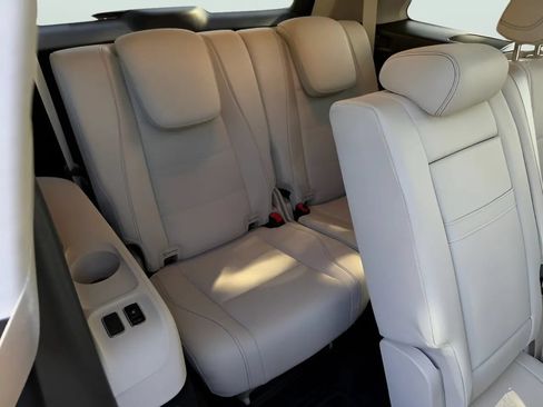 Used 2022 Mercedes-Benz GLS 450 4MATIC image 21