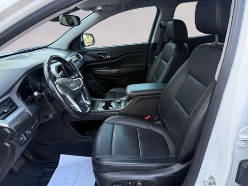 Used 2021 GMC Acadia SLT w/ Technology Package image 9