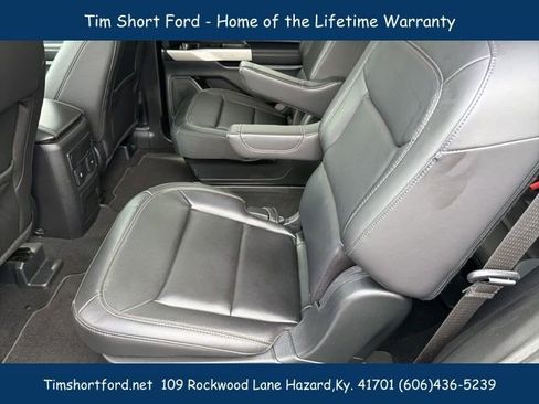 Used 2024 Ford Explorer XLT w/ Equipment Group 202A AWD/4WD image 11