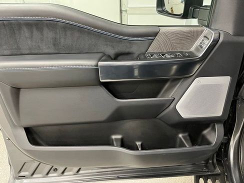 Used 2025 Ford F350 Platinum w/ Tremor Off-Road Package AWD/4WD image 20