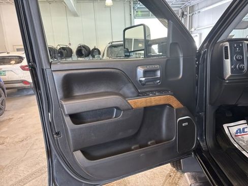 Used 2017 Chevrolet Silverado 3500 LTZ w/ Duramax Plus Package image 10