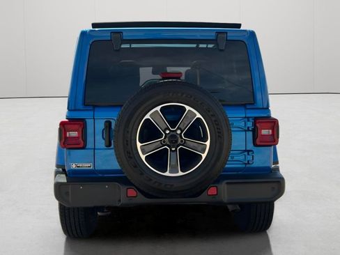Used 2023 Jeep Wrangler Unlimited Sahara w/ LED Lighting Group AWD/4WD image 5