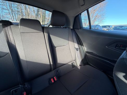 Used 2025 Toyota Prius LE image 35