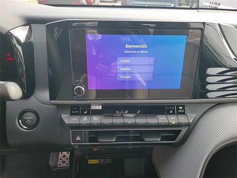 Used 2026 Toyota Camry SE image 18