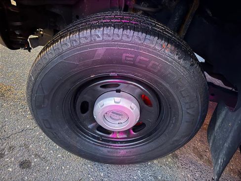 Used 2015 Ford F250 XL w/ Power Equipment Group image 18