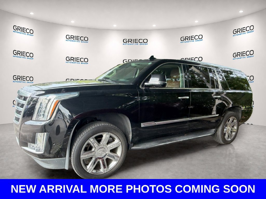 Used 2020 Cadillac Escalade ESV Luxury RWD image 3