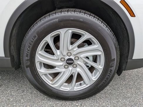 Used 2025 Lincoln Corsair FWD image 11