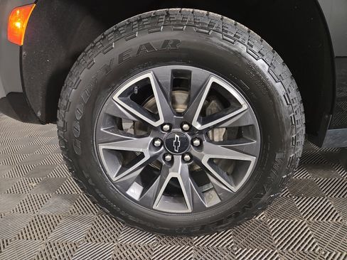 Used 2023 Chevrolet Tahoe Z71 image 34