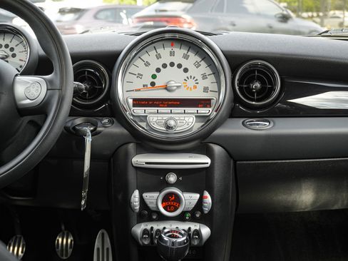 Used 2009 MINI Cooper John Cooper Works FWD image 33
