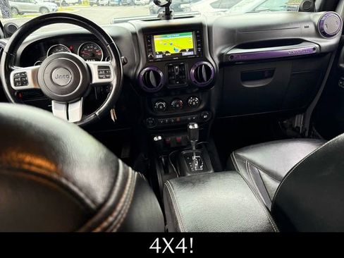 Used 2014 Jeep Wrangler Unlimited Rubicon image 9