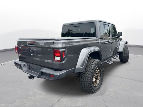 Used 2025 Jeep Gladiator Sport AWD/4WD image 6