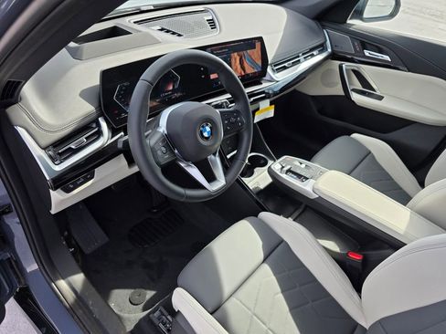 New 2026 BMW X1 xDrive28i AWD/4WD image 8