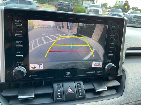 Used 2020 Toyota RAV4 XLE Premium FWD image 24