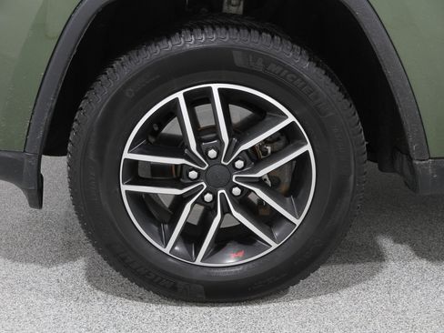 Used 2021 Jeep Grand Cherokee Trailhawk image 24