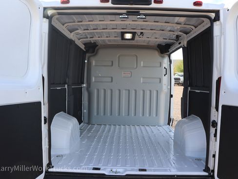 New 2025 RAM ProMaster 1500 w/ Convenience Group FWD image 10