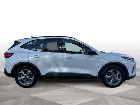 Used 2025 Ford Escape ST-Line image 9