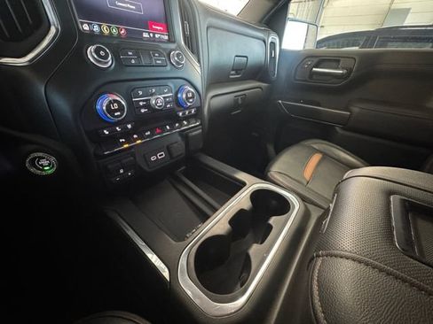Used 2019 GMC Sierra 1500 AT4 w/ AT4 Premium Package AWD/4WD image 10