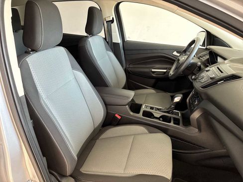 Used 2018 Ford Escape SE w/ Ford Safe & Smart Package image 24