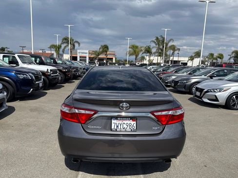 Used 2017 Toyota Camry XSE FWD image 7