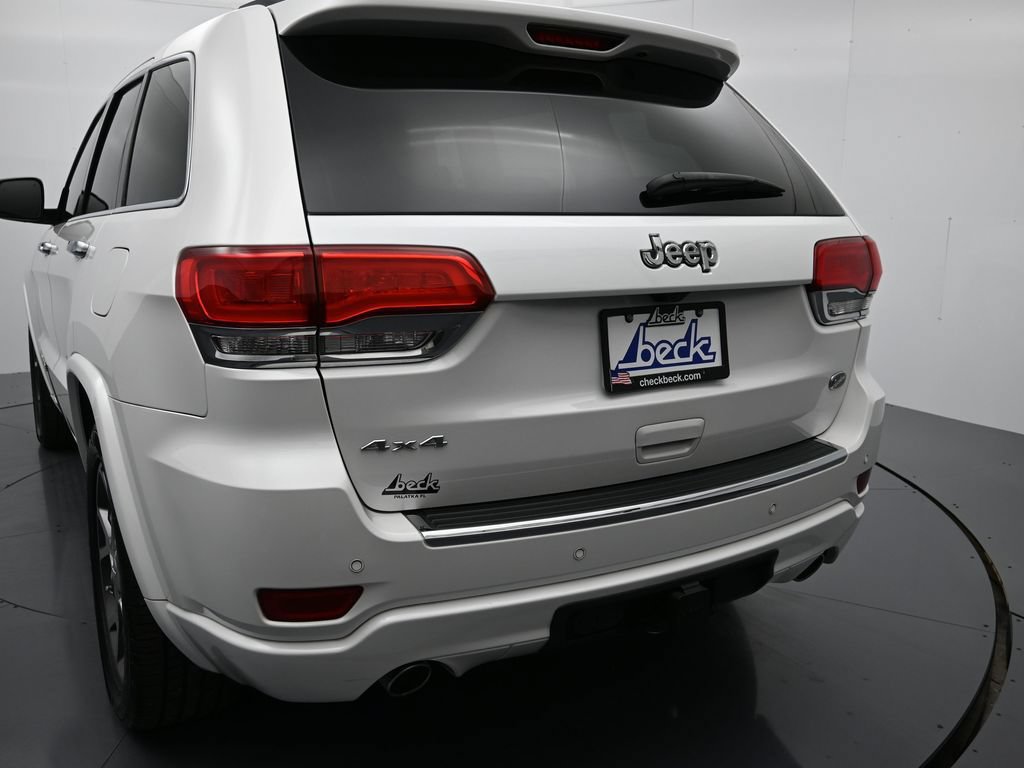 Used 2020 Jeep Grand Cherokee Overland w/ Interior Metal Package AWD/4WD image 23