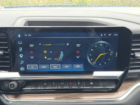Used 2025 Chevrolet Silverado 1500 LT AWD/4WD image 25