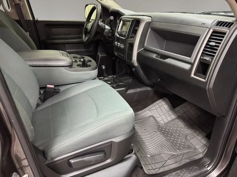 Used 2016 RAM 3500 Tradesman w/ Chrome Appearance Group AWD/4WD image 14