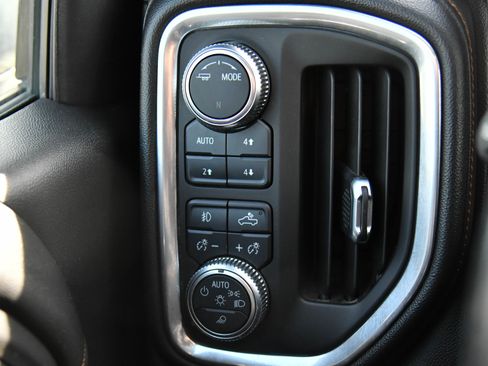 Used 2020 GMC Sierra 1500 AT4 w/ AT4 Premium Package image 39