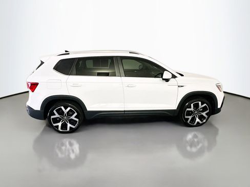 Used 2023 Volkswagen Taos SEL AWD/4WD image 8