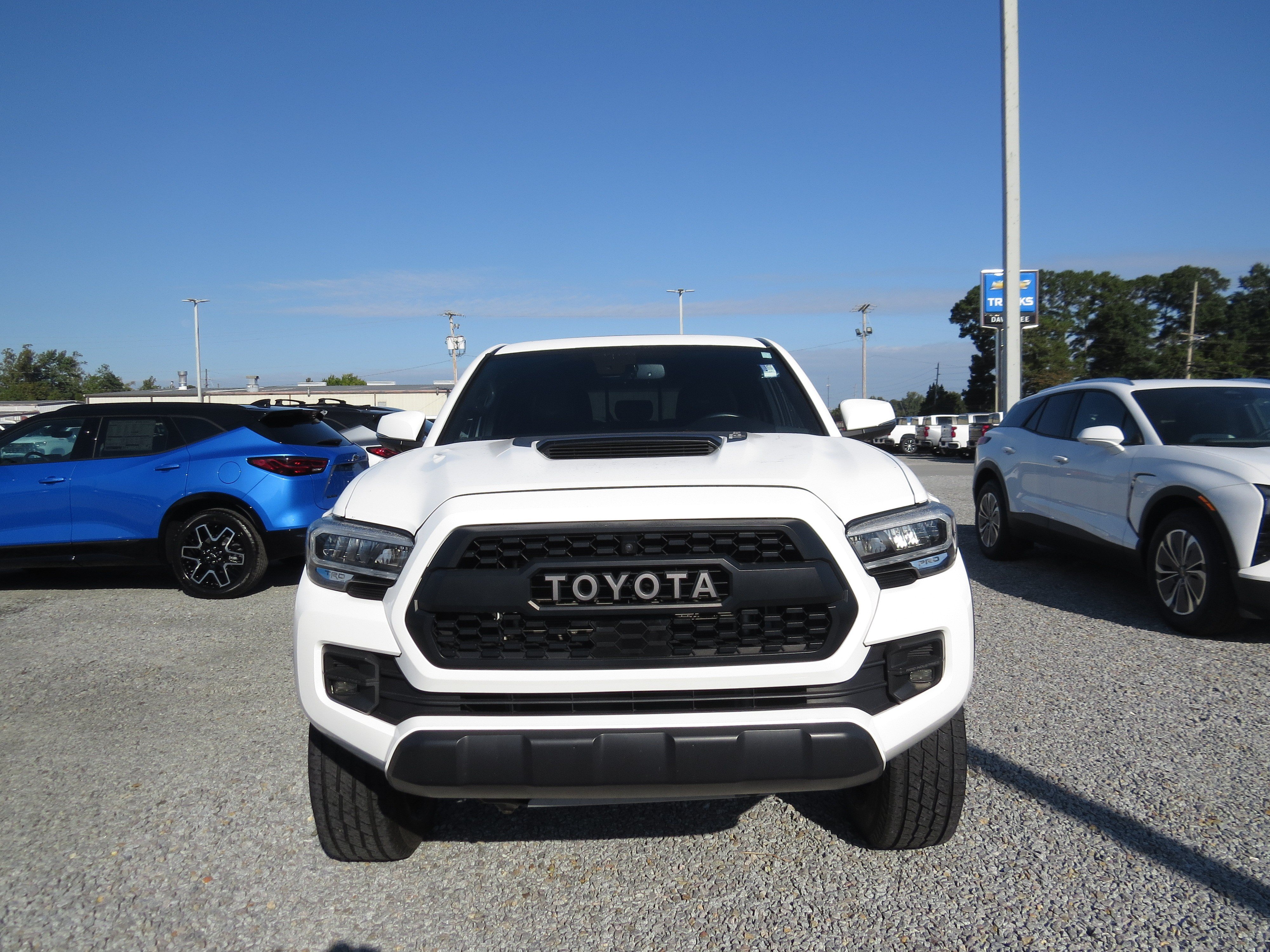 Used 2023 Toyota Tacoma TRD Pro AWD/4WD image 2