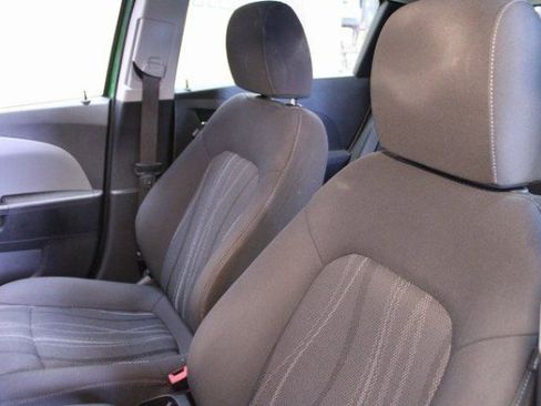 Used 2016 Chevrolet Sonic LT image 17