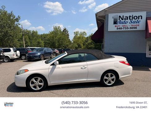Used 2004 Toyota Solara SE FWD image 3
