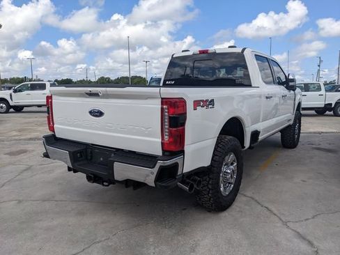 Used 2023 Ford F350 Lariat w/ Lariat Ultimate Package AWD/4WD image 5