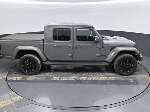 Used 2022 Jeep Gladiator Overland AWD/4WD image 27