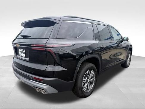Used 2026 Chevrolet Traverse LT w/ Driver Confidence Package FWD image 13