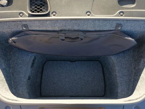 Used 2011 Audi R8 V10 image 16