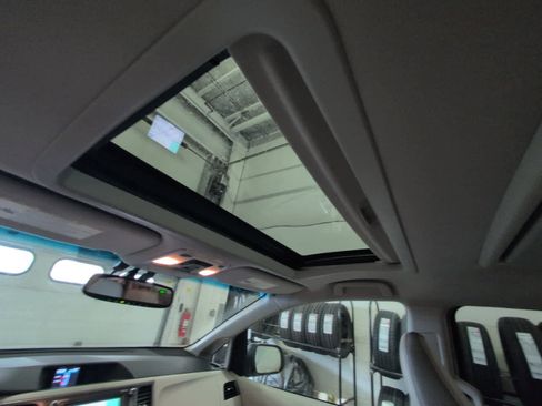 Used 2013 Toyota Sienna Limited w/ Premium Pkg image 21