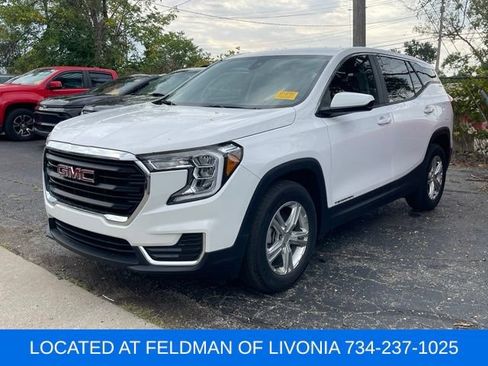 Certified 2024 GMC Terrain SLE w/ LPO, Floor Liner Package FWD image 1