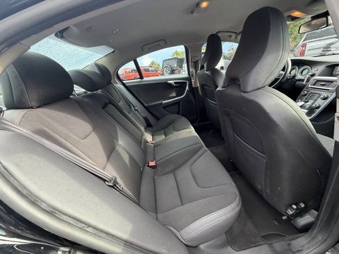Used 2013 Volvo S60 T5 FWD image 9