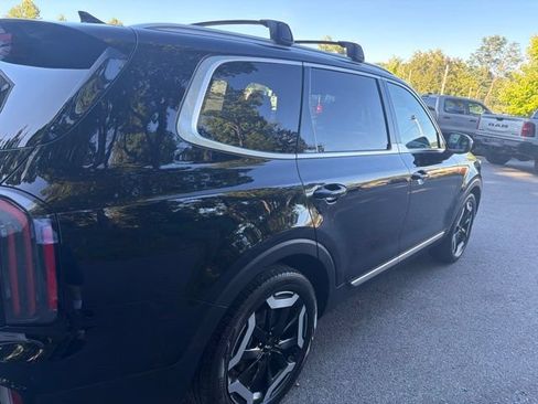 Used 2024 Kia Telluride EX AWD/4WD image 5