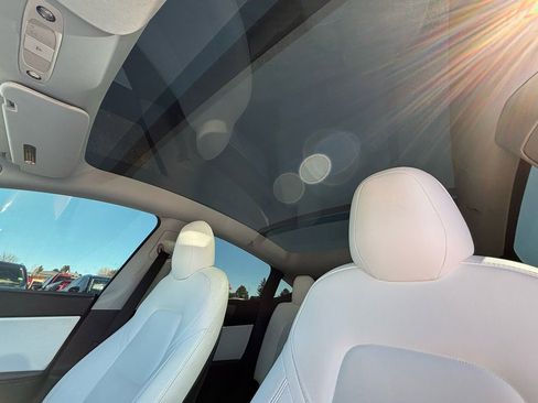 Used 2020 Tesla Model Y Long Range image 29