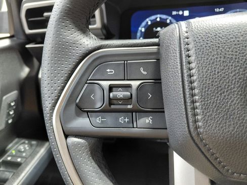 Used 2025 Toyota 4Runner Trailhunter image 41