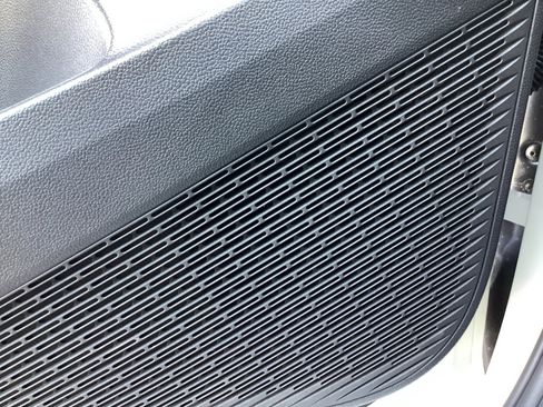 New 2026 Volkswagen Atlas Cross Sport SE image 26