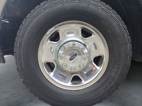 Used 2005 Ford F250 XLT RWD image 14